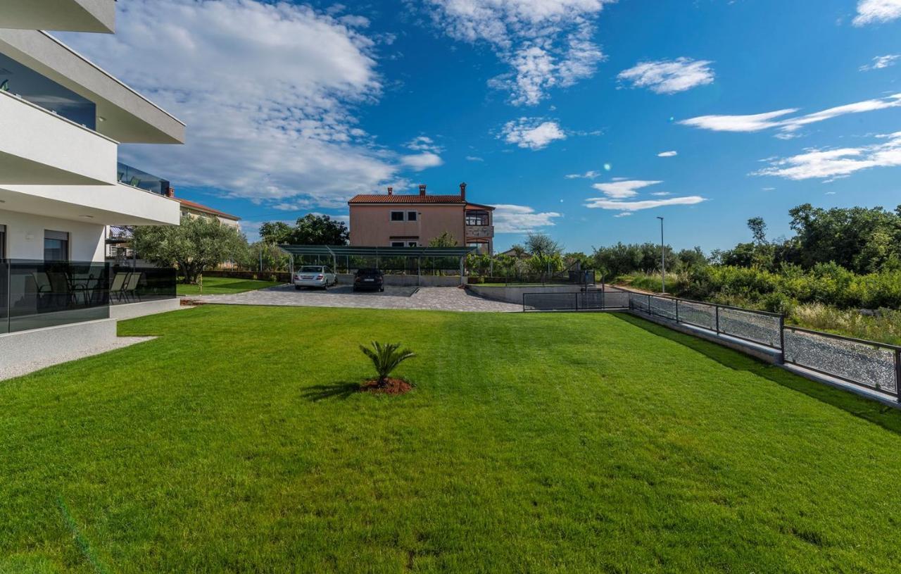 Apart Residence Blue Sea Poreč Exteriör bild