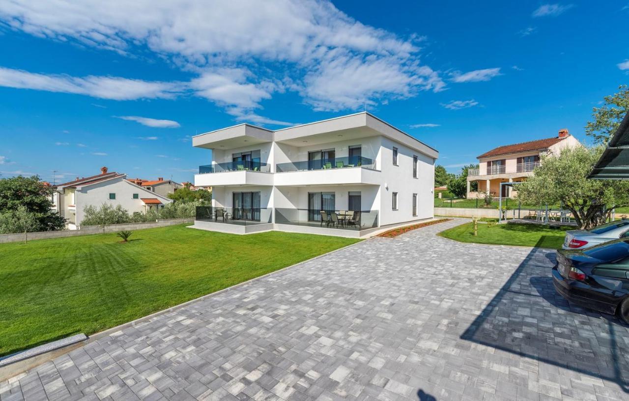 Apart Residence Blue Sea Poreč Exteriör bild
