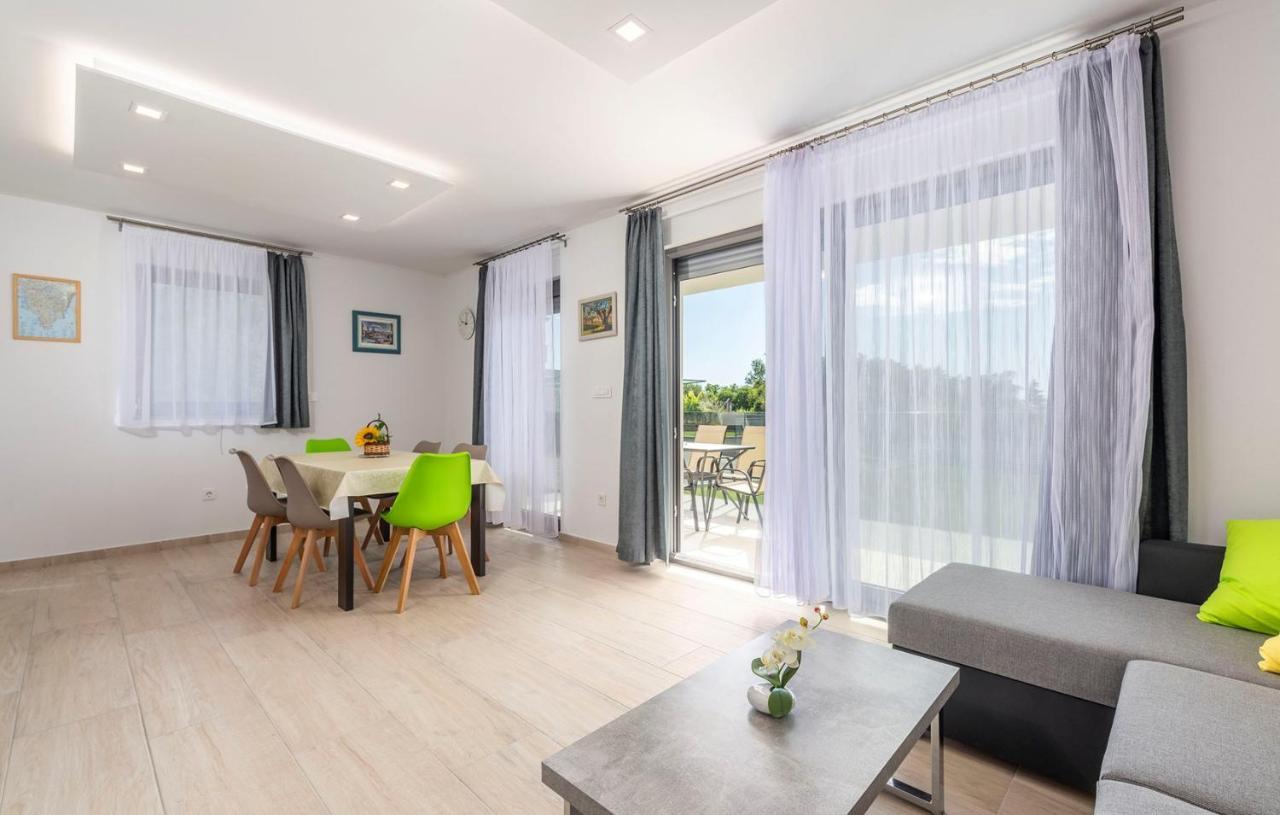 Apart Residence Blue Sea Poreč Exteriör bild